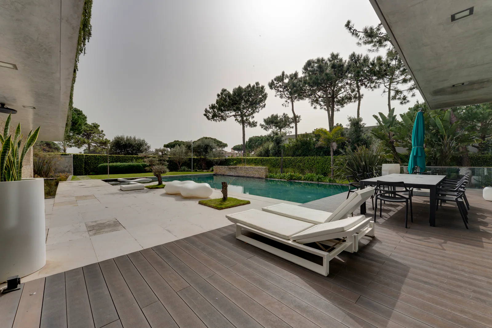 Gardens and water integrated into the architecture