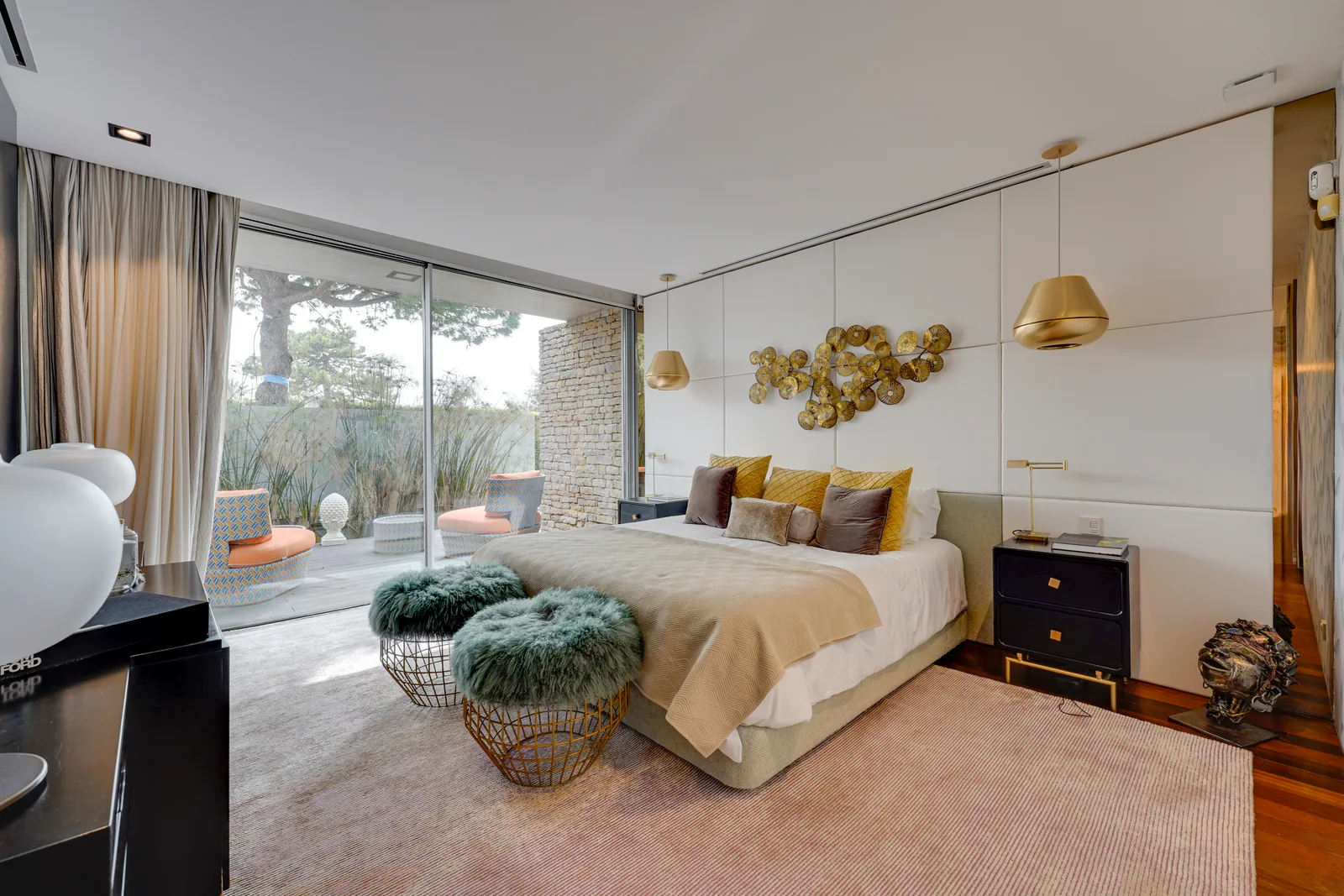 Acqua Living master suite